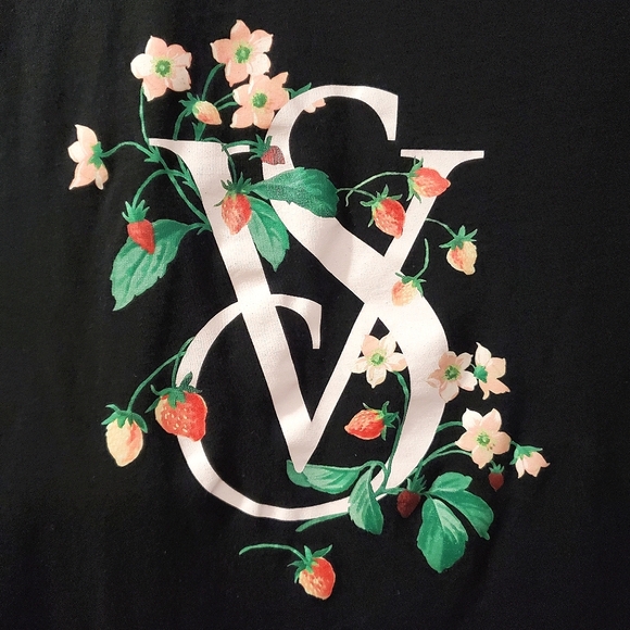 Victoria's Secret - 🍓 VS Strawberry accented logo Tee - Size S - Picture 1 of 8
